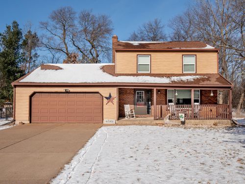 12686 44th Ave, Lake Hallie, WI, 54729-6607 | Card Image