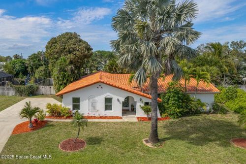 300 S Palm Ave, Melbourne Beach, FL, 32951-2130 | Card Image