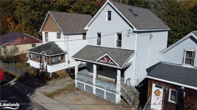 11 Farrer St, House other with 4 bedrooms, 2 bathrooms and 1 parking in Parry Sound ON | Image 3