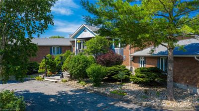 550 Queen St, House other with 5 bedrooms, 3 bathrooms and 20 parking in Gananoque ON | Image 2