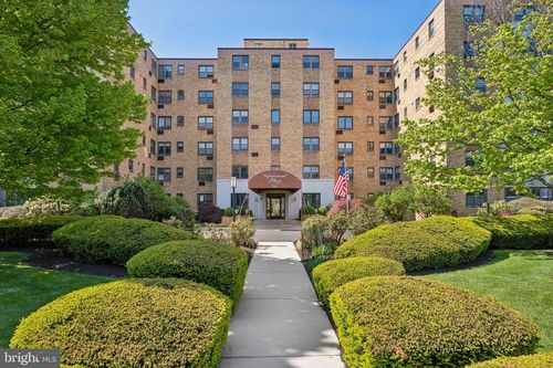 114-346 E Lancaster Ave, WYNNEWOOD, PA, 19096-2223 | Card Image