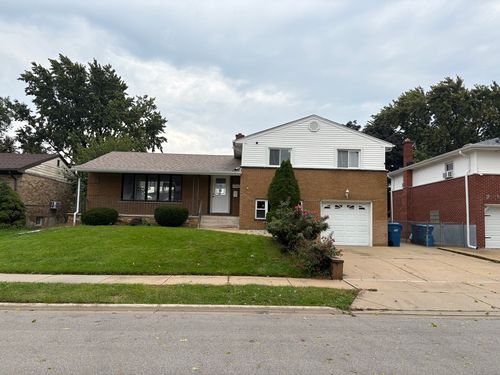 house-1621 Clay Court, Melrose Park, IL, 60160 | Card Image