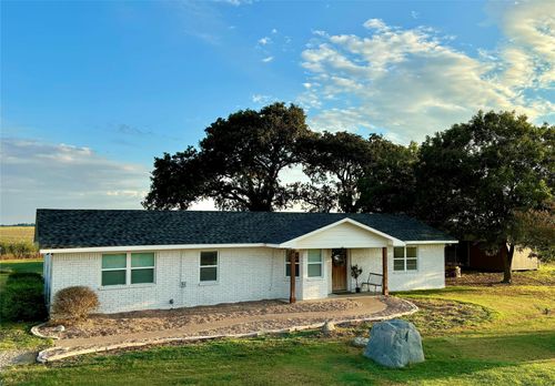 325 Grassy Way, Elm Mott, TX, 76640-3751 | Card Image