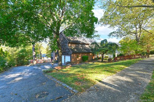 5 Melia Way, Huntingtn Sta, NY, 11746-3509 | Card Image