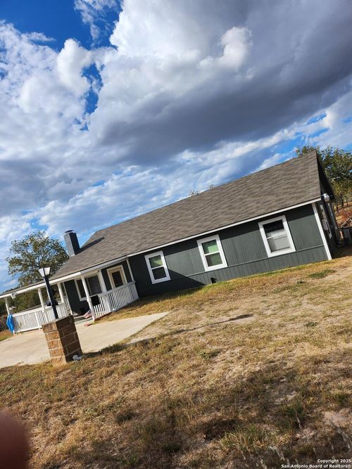 1071 Stevens Rd, Somerset, TX, 78069-4130 | Card Image