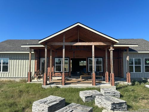 241 County Road 154, Pleasanton, TX, 78064-5619 | Card Image