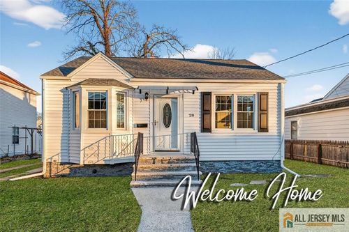 28 Madison Ave, Avenel, NJ, 07001-1445 | Card Image