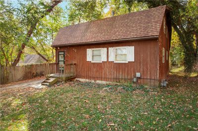 11825 E Roberts Street, House other with 3 bedrooms, 2 bathrooms and null parking in Sugar Creek MO | Image 2