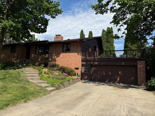 2105 Linn Dr, Owatonna, MN, 55060-4214 | Card Image