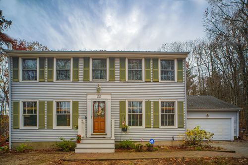 22 Knightland Road, Atkinson, NH, 03811 | Card Image