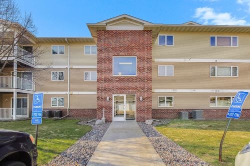 unit-207-300 Whispering Ln, Hastings, MN, 55033-1655 | Card Image