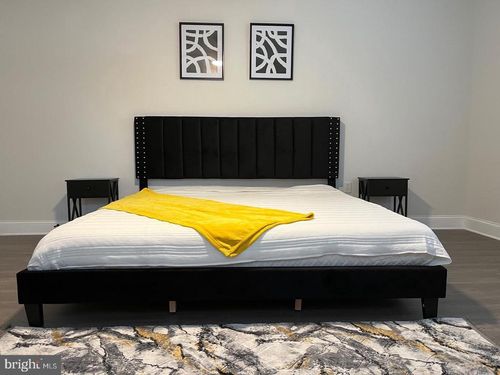 a-5207 38th Ave, Hyattsville, MD, 20782-3925 | Card Image