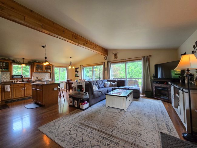 910 School Rd, House other with 3 bedrooms, 2 bathrooms and null parking in Tomahawk WI | Image 5