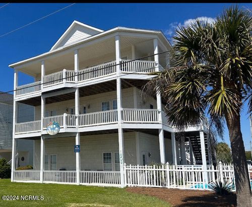 1609 N New River Dr, Surf City, NC, 28445-6631 | Card Image