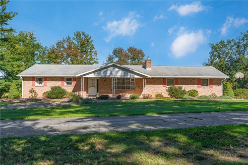 9297 Claussville Rd, Fogelsville, PA, 18051-2222 | Card Image