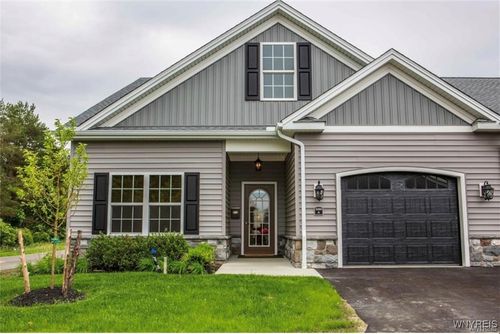 5281 Chestnut Ridge (End Unit) Road, Orchard Park, NY, 14127 | Card Image