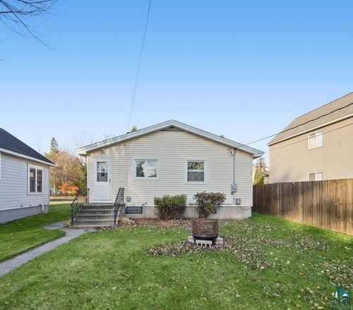 3706 4th Ave E, Hibbing, MN, 55746-2917 | Card Image