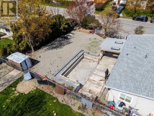 2431 Bering Rd, Home with 2 bedrooms, 1 bathrooms and 5 parking in West Kelowna BC | Image 32