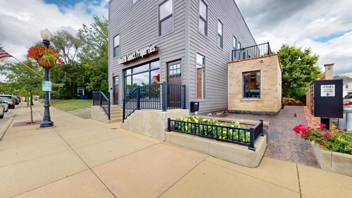 2r-4941 Main St, Downers Grove, IL, 60515-3663 | Card Image