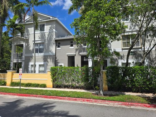 1011 Shoma Dr, Royal Palm Beach, FL, 33414-4300 | Card Image