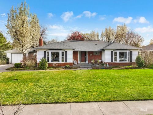 1532 11th Ave E, Twin Falls, ID, 83301-6625 | Card Image