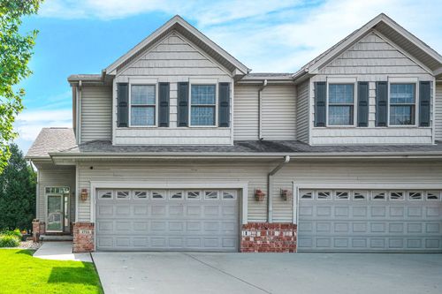 1711 Glenbridge Rd, Bloomington, IL, 61704-8710 | Card Image