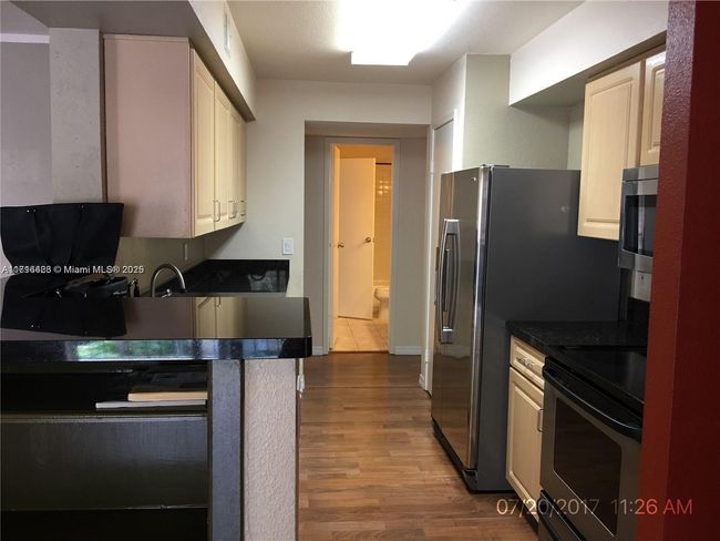 APT-1120 - 805 Riverside Dr, Condo with 2 bedrooms, 2 bathrooms and null parking in Coral Springs FL | Image 7