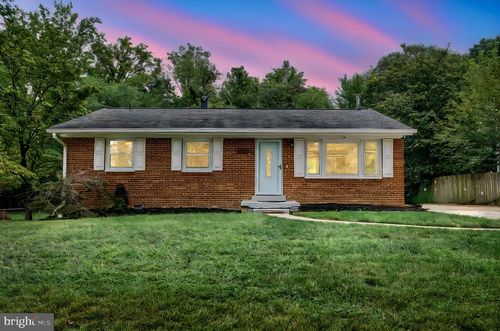 8901 Lagrange St, LORTON, VA, 22079-1626 | Card Image