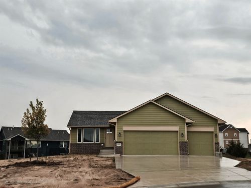 10757 W Sondra Ct, Maize, KS, 67101-9046 | Card Image