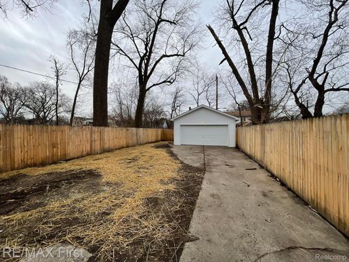 491 Marlborough St, Detroit, MI, 48215-3137 | Card Image