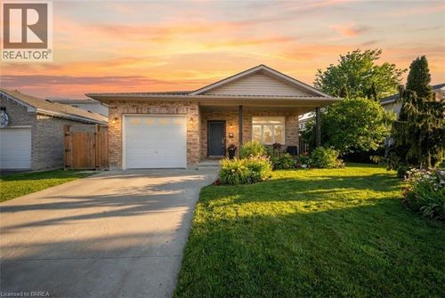 20 Bramble Cres, Townsend, ON, N0A1S0 | Card Image