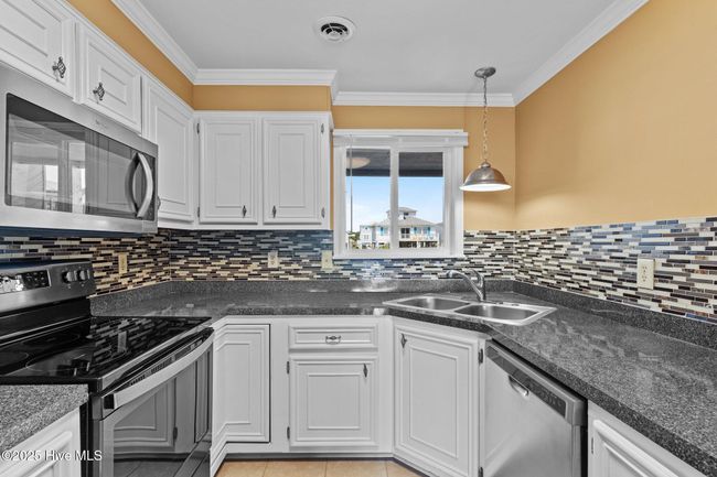 Kitchen | Image 20