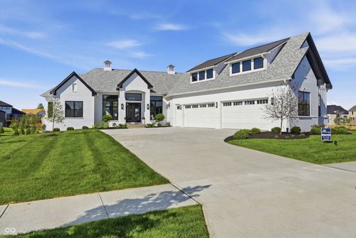 1400 Chatham Ridge Ct, Westfield, IN, 46074-4377 | Card Image