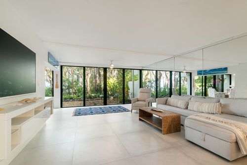 apt-m4-97652 Overseas Hwy, Key Largo, FL, 33037-2204 | Card Image