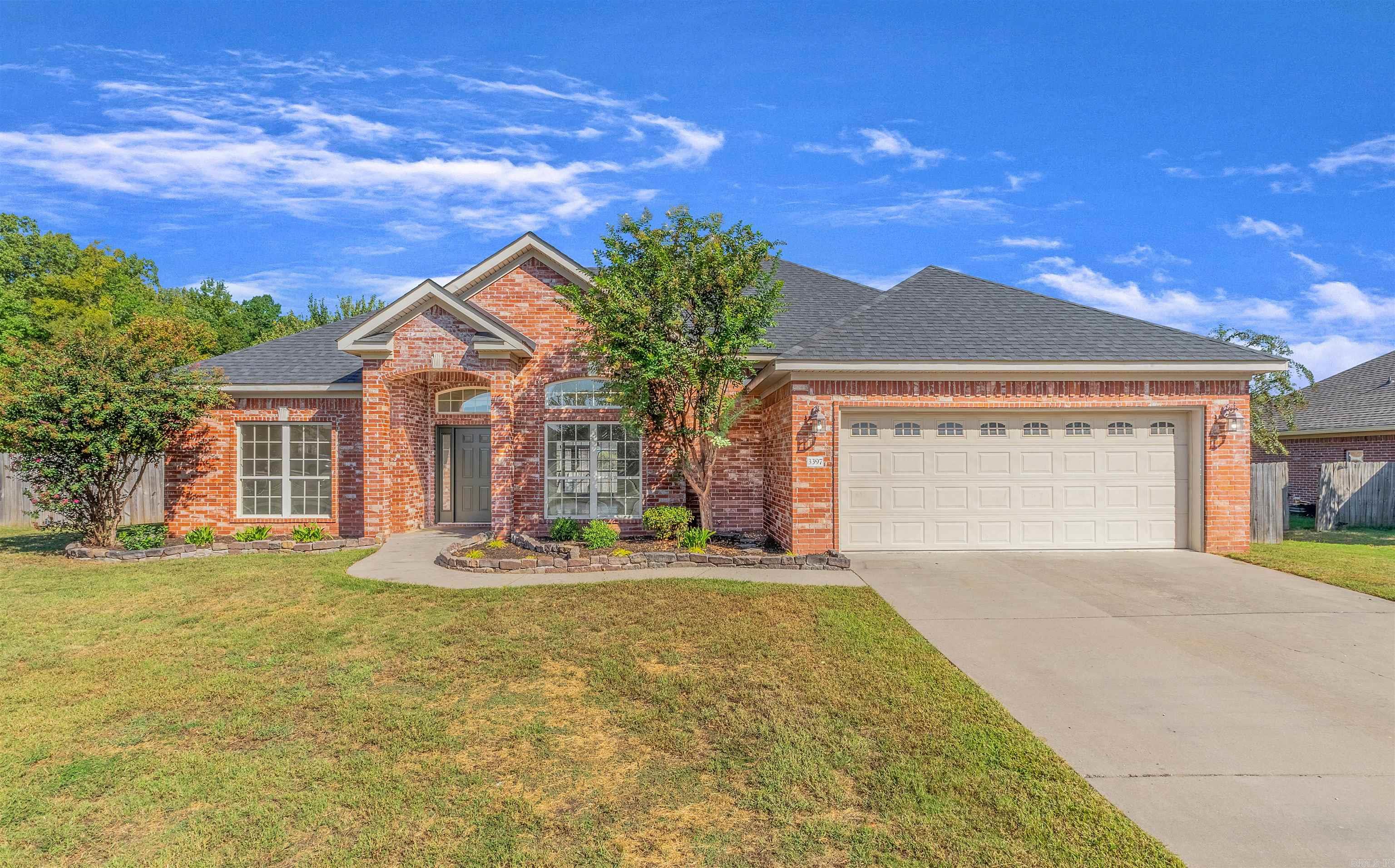 Peachtree Ln, Benton, AR 72015