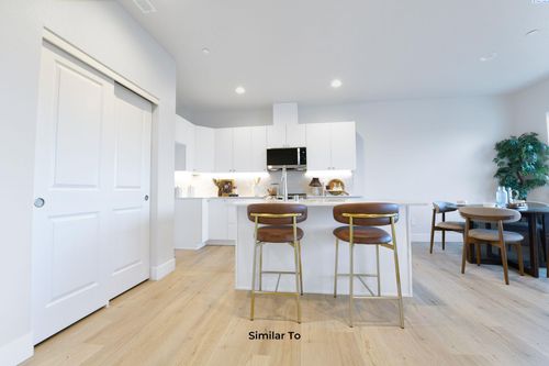 4521 Road 114, Pasco, WA, 99301-6389 | Card Image