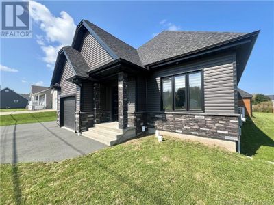 62 Rue Du Havre, House other with 4 bedrooms, 2 bathrooms and null parking in Petit-Rocher NB | Image 2