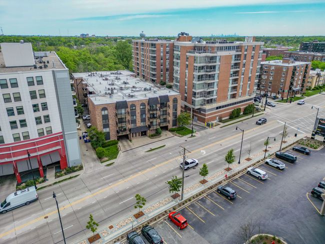 APT-2K - 603 River Rd, Condo with 2 bedrooms, 2 bathrooms and 1 parking in Des Plaines IL | Image 49