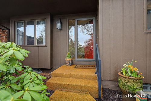 5980 Parview Drive Se, Grand Rapids, MI, 49546 | Card Image