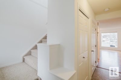 6304 Sandin Way Nw, Townhouse with 2 bedrooms, 3 bathrooms and 2 parking in Edmonton AB | Image 2