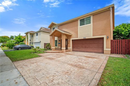 9701 Sw 16th St, Pembroke Pines, FL, 33025-3659 | Card Image