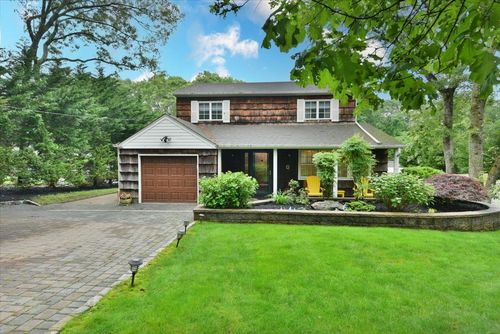 41 Grassy Pond Dr, Smithtown, NY, 11787-4027 | Card Image
