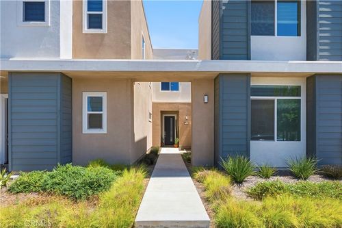 27628 Exploration Rd, Valencia, CA, 91381-2189 | Card Image