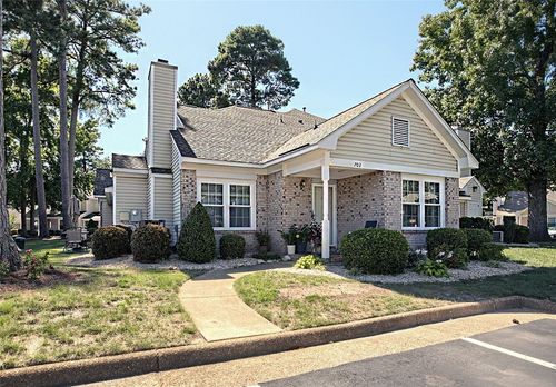 702 Broad Bay Cv, Newport News, VA, 23602-9119 | Card Image