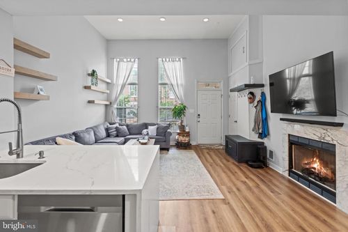 a-4920 Barbour Dr, ALEXANDRIA, VA, 22304-7706 | Card Image