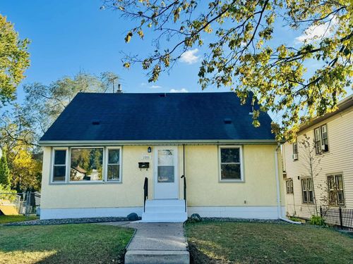 1086 Margaret St, Saint Paul, MN, 55106-4620 | Card Image