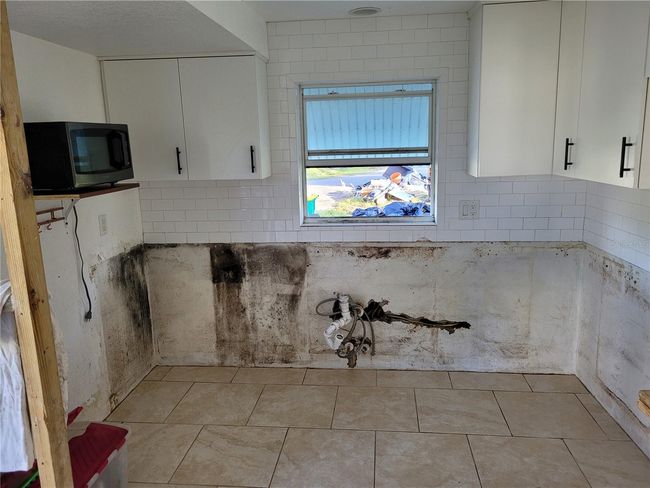161 Danforth Dr, House other with 2 bedrooms, 1 bathrooms and null parking in PUNTA GORDA FL | Image 5