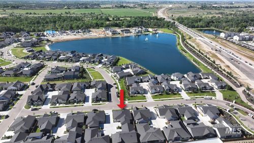 8390 W Meltwater Ln, Eagle, ID, 83616-1038 | Card Image