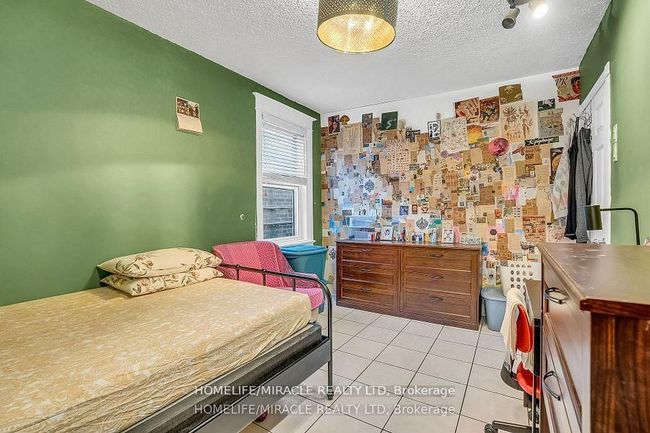 212 Symington Ave, House other with 5 bedrooms, 3 bathrooms and 1 parking in Toronto ON | Image 30