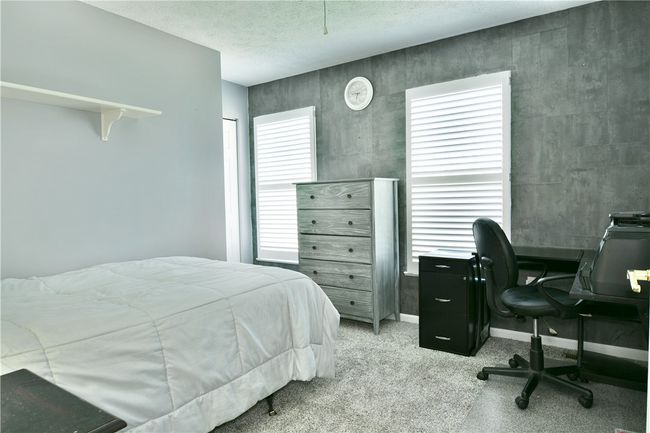 290 Shady Glen Dr, House other with 3 bedrooms, 2 bathrooms and null parking in Coraopolis PA | Image 25
